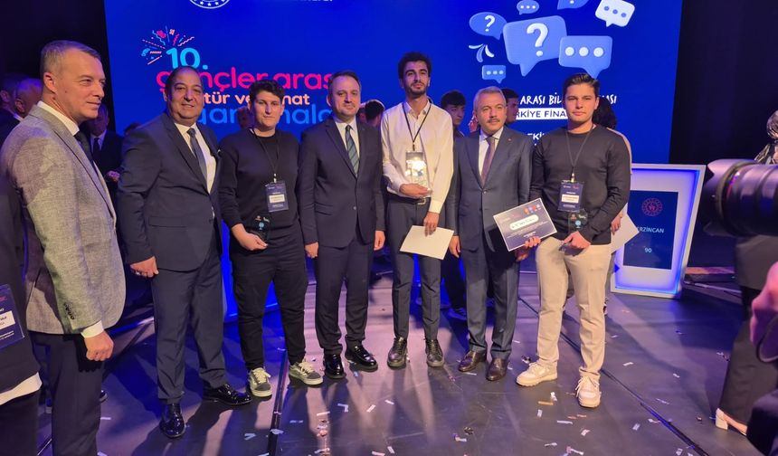 Erzincanlı Gençler Bilgi Yarışmasında Türkiye 2. Si Oldu