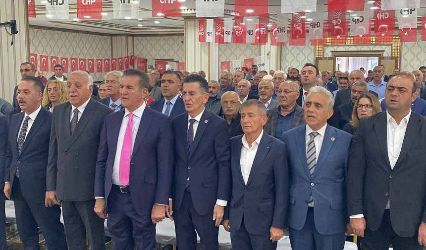 CHP İL Kongresinde Tanrıverdi Güven Tazeledi