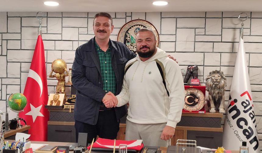 Vakıflar Genel Müdürü Sinan Aksu’dan Sarıçiçek’e Tebrik Ziyareti