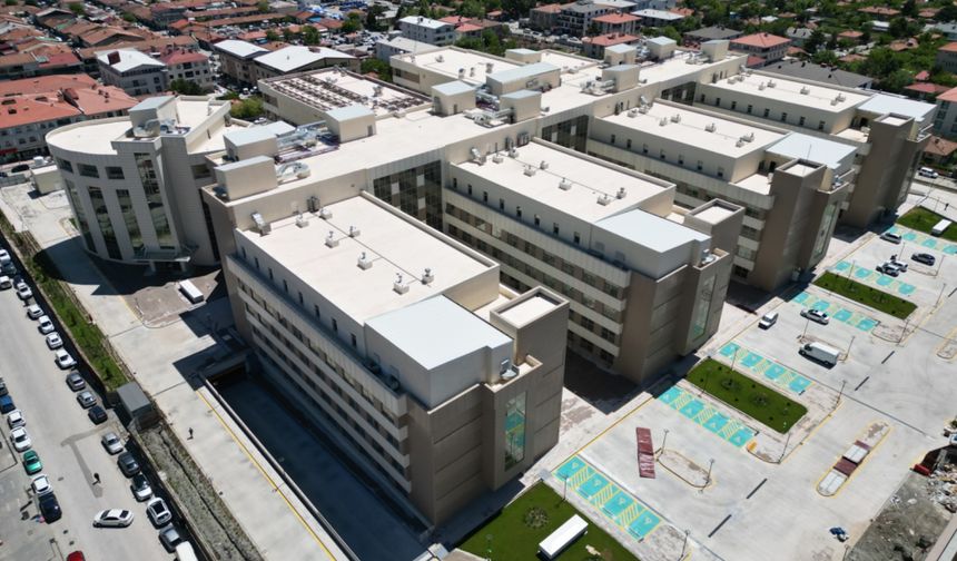 Mengücek Gazi Eğitim ve Araştırma Hastanesi’nin Açılışı Yapılacak