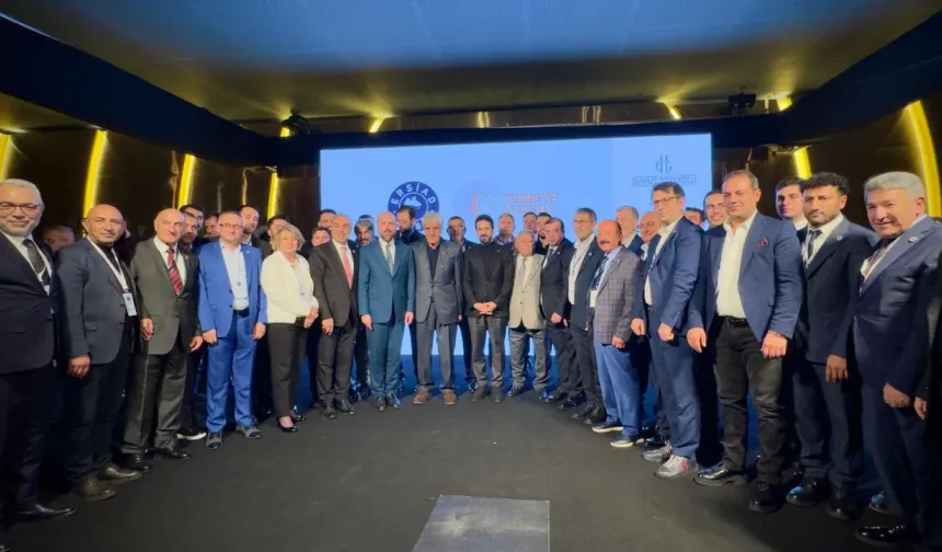 “Türkiye Yüzyılında Erzincanlı İş İnsanlarının Misyonu” Programı Düzenlendi