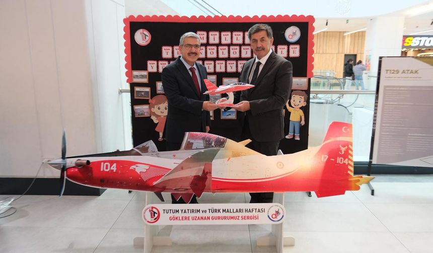 "Göklere Uzanan Gururumuz" Sergisi