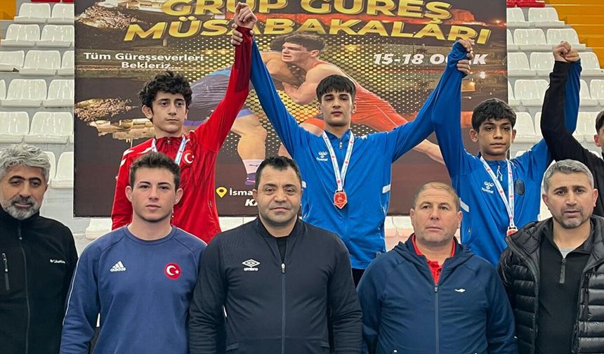 Erzincanlı Güreşçiler Türkiye Finalinde