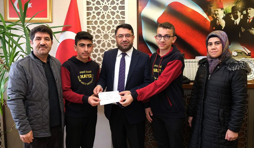 Öğrencilerden Gazze'ye Anlamlı Destek