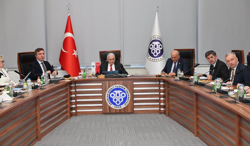 Üniversite Vakfı Toplantısı Yapıldı