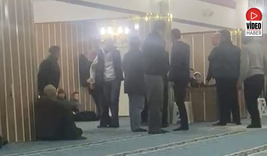 Ramazan Ayında Camide Provokasyon