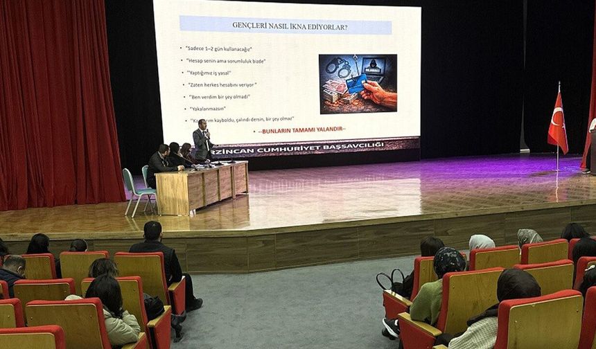 Erzincan'da Siber Suçlara Karşı Bilgilendirme Paneli Düzenlendi