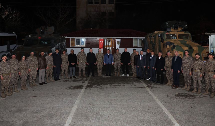 Vali Aydoğdu, Özel Harekat Şube Müdürlüğü Personeliyle Sahurda Buluştu