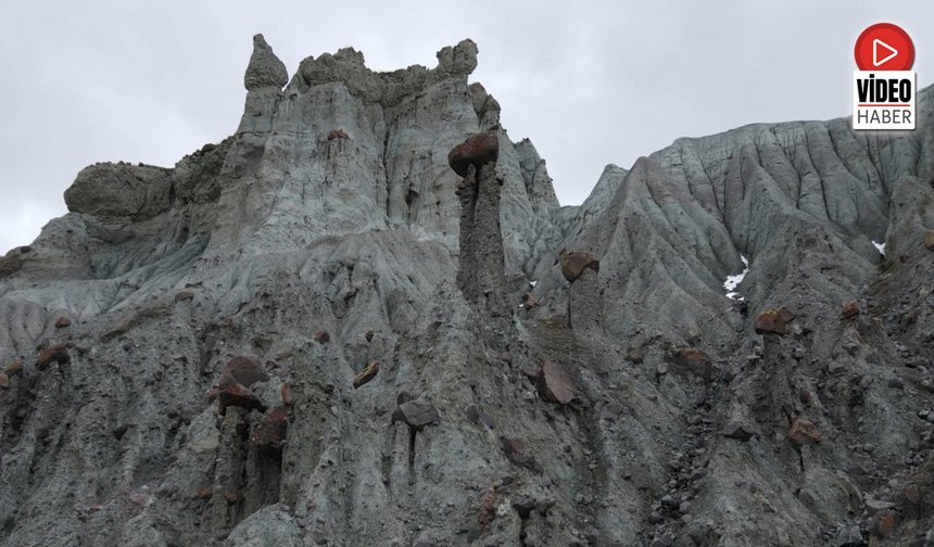 Erzincan'da Peri Bacalarını Andıran Doğal Oluşumlar İlgi Görüyor