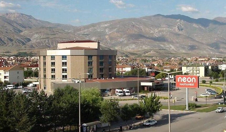 Özel Neon Hastanesi; “118 Personelimizle Hizmete Devam Ediyoruz”