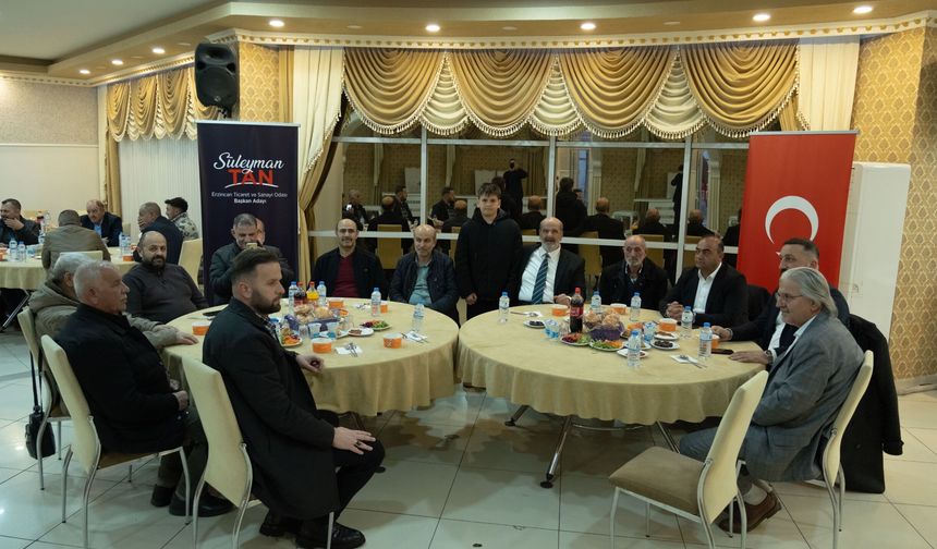 Süleyman Tan Üzümlü’de Esnafla Buluştu