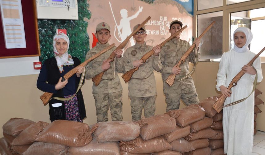 Tercan'da Çanakkale Zaferi'nin 111. Yıldönümü Anıldı