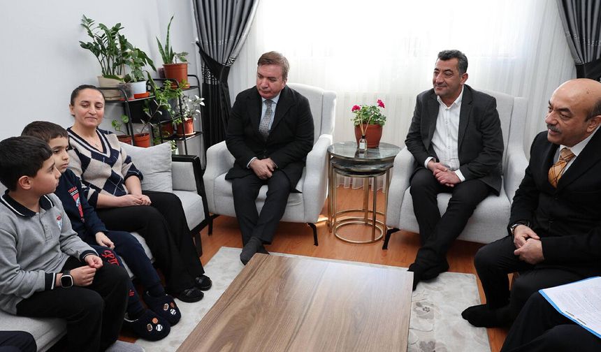 Vali Aydoğdu'dan Ailelere Ramazan Ziyareti