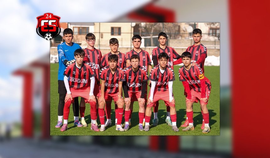 24 Erzincanspor U15 Takımı Yarı Finalde