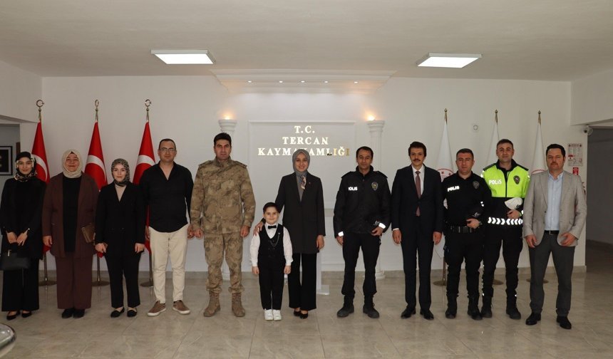 Tercan Kaymakamlığı'nda 23 Nisan Coşkusu