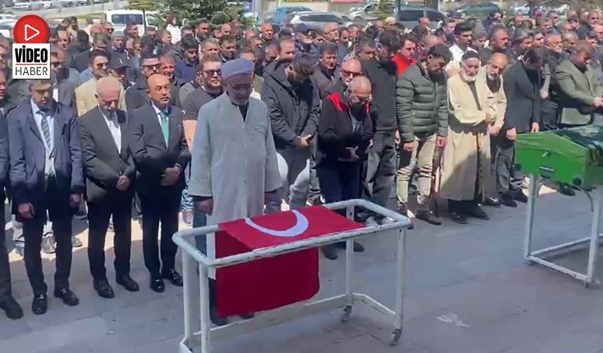 Okul Saldırılarında Hayatlarını Kaybedenler İçin Gıyabi Cenaze Namazı Kılındı