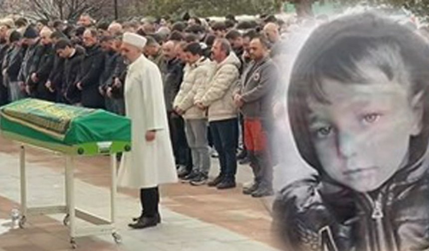 Minik Enes Gözyaşlarıyla Uğurlandı