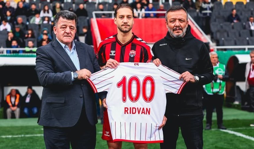 Erzincanspor’da Rıdvan Türker’e 100. Maç Onuru