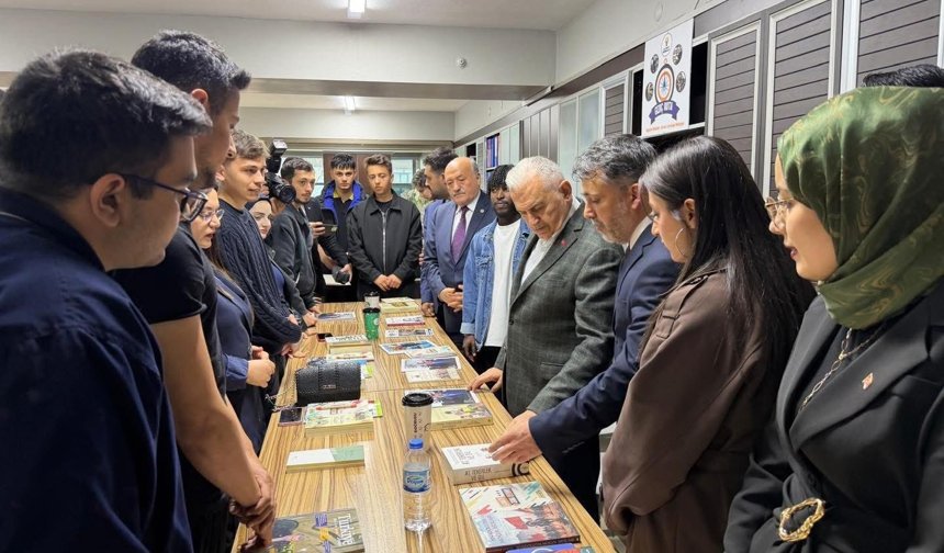 Genç Rota Kütüphanesine Ziyaret