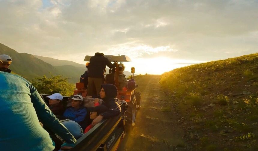 Erzincan'da 2 Bin 500 Rakımdaki Yayla Hayran Bırakıyor