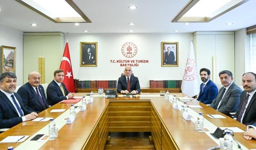 Bakan Ersoy, Erzincan Heyetini Ağırladı