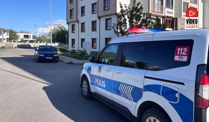 Erzincan'da 4'üncü Kattan Düşen Çocuk Ağır Yaralandı