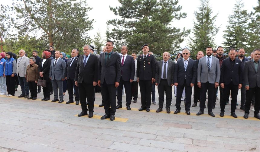 Üzümlü’de Coşkulu Bayram Kutlaması