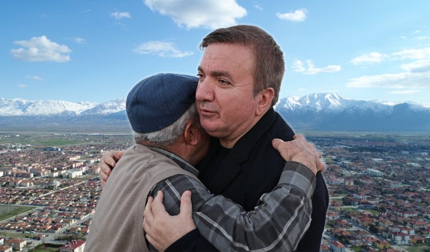 Vali Hamza Aydoğdu’ya Fahri Hemşehrilik Beratı
