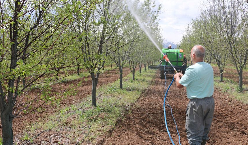 Erzincan’da Üreticilere Kritik Uyarı: Belgesiz Uygulama Yapılamayacak