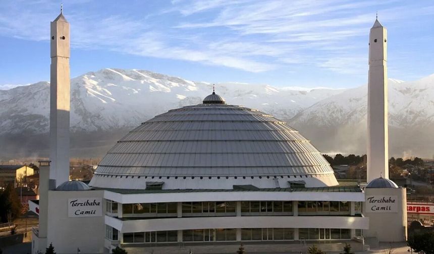 Erzincan’da Bayramlaşma Programı Terzibaba Camii’nde Yapılacak