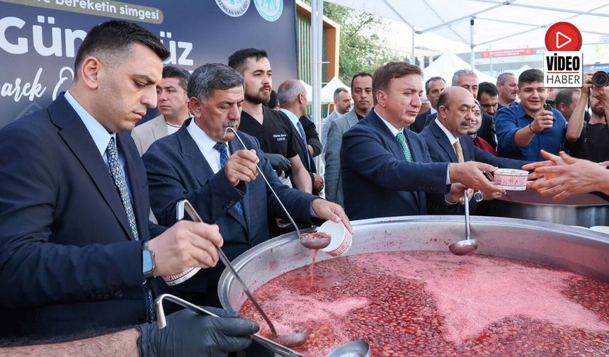 Erzincan’da Aşure Bereketi Paylaşıldı
