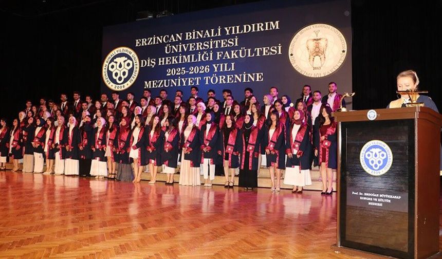 Erzincan'da 82 Genç Diş Hekimi Mezuniyet Coşkusu Yaşadı