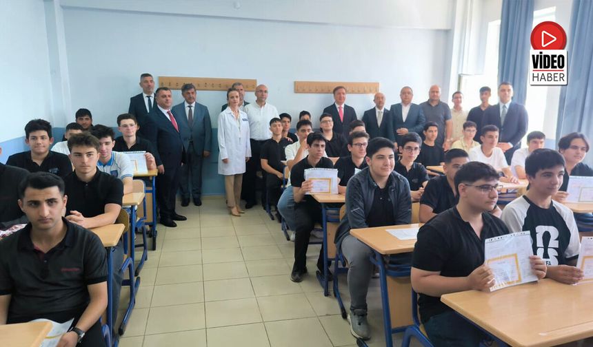 Erzincan'da 41 Bin 526 Öğrenci Karne Sevinci Yaşadı