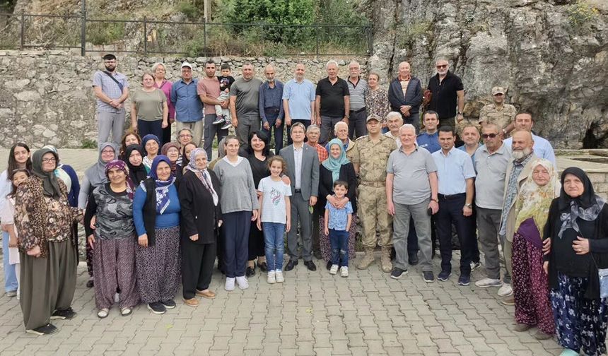 Kemaliye'de Geleneksel Şükür ve Buluşma Programı Düzenlendi