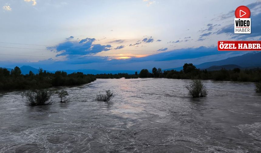 Karasu Nehri Güçlü Akışıyla Hayran Bırakıyor