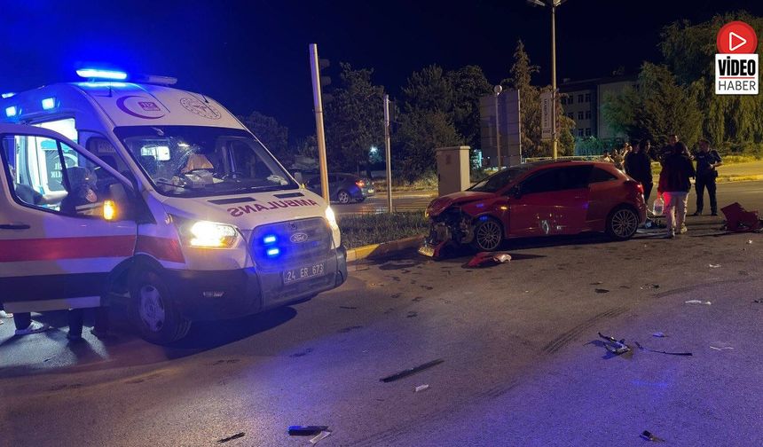Erzincan'da İki Aracın Çarpıştığı Kazada 2 Kişi Yaralandı