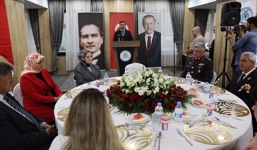 Aydoğdu: "Kapımız da Gönlümüz de Açık"