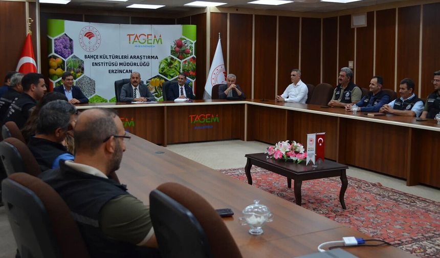 Erzincan'da Tarımsal Ar-Ge Çalışmaları Yerinde İncelendi