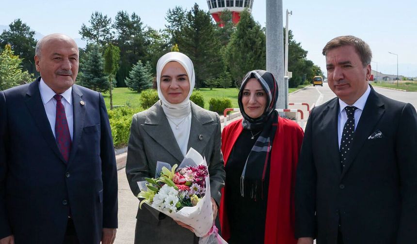 Aile ve Sosyal Hizmetler Bakanı Göktaş Erzincan'da