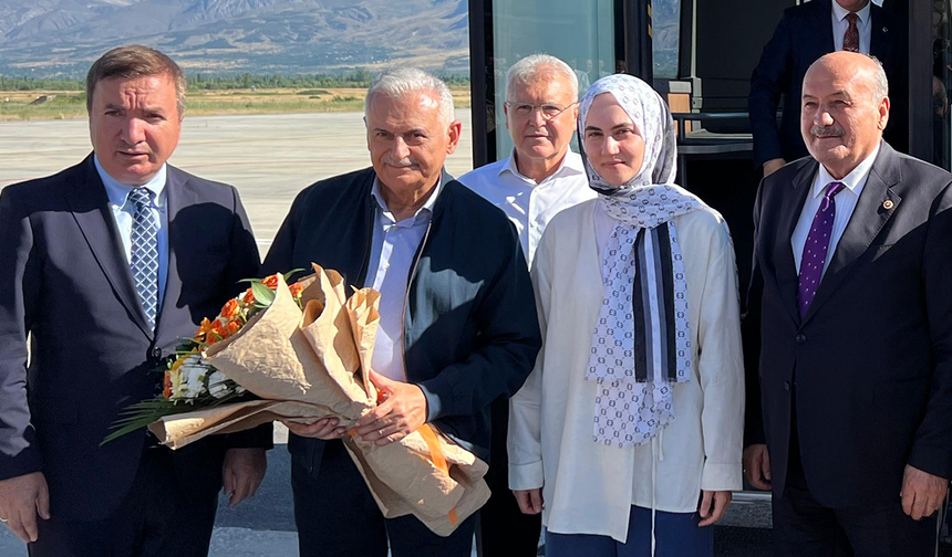 Binali Yıldırım Erzincan'da Karşılandı