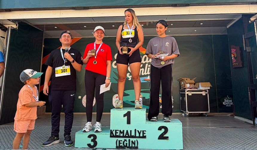 Kemaliye Sokaklarında Spor Coşkusu Yaşandı