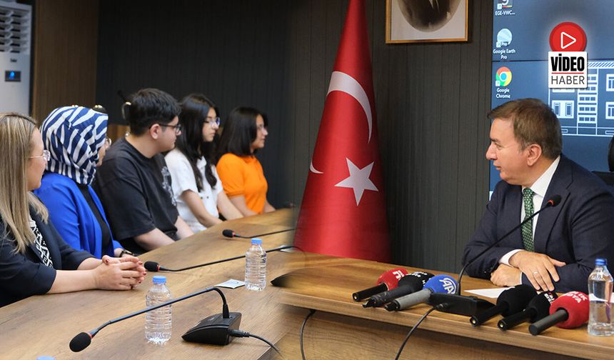 LGS Türkiye Birincileri Vali Aydoğdu'nun Konuğu Oldu