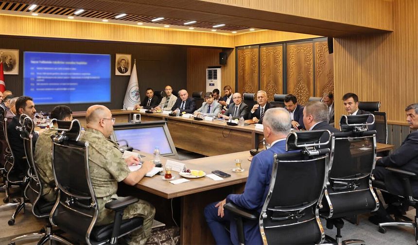 Erzincan'da Yatırım ve Projeler Masaya Yatırıldı