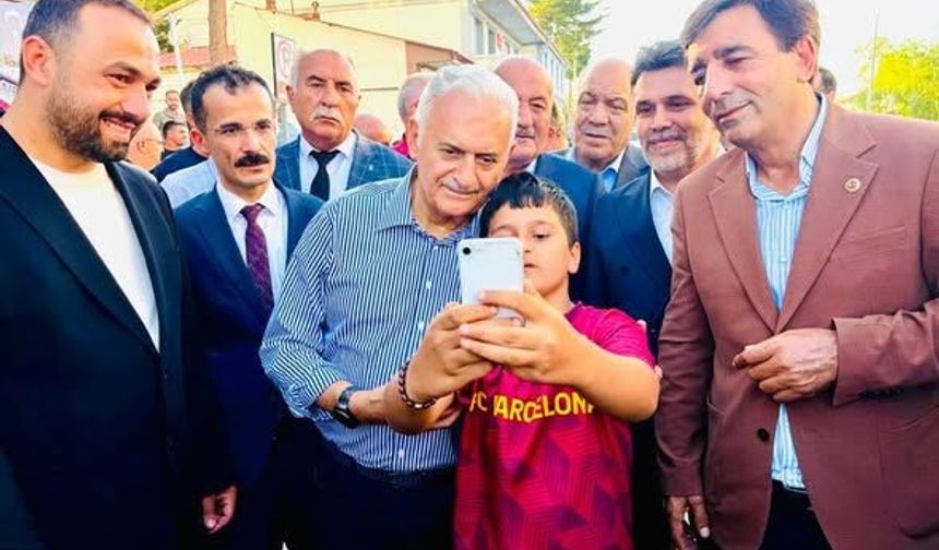 Binali Yıldırım’a Çayırlı’da Sevgi Seli