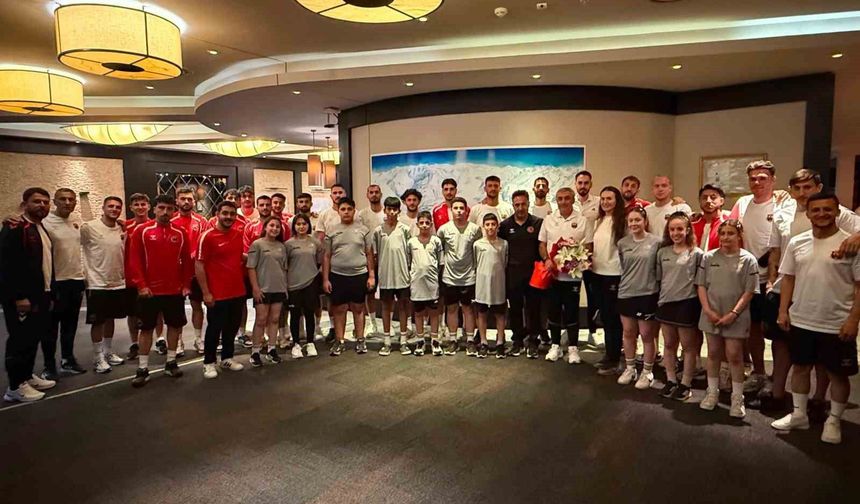 Erzincan'ın İki Spor Kulübü Erzurum'da Buluştu