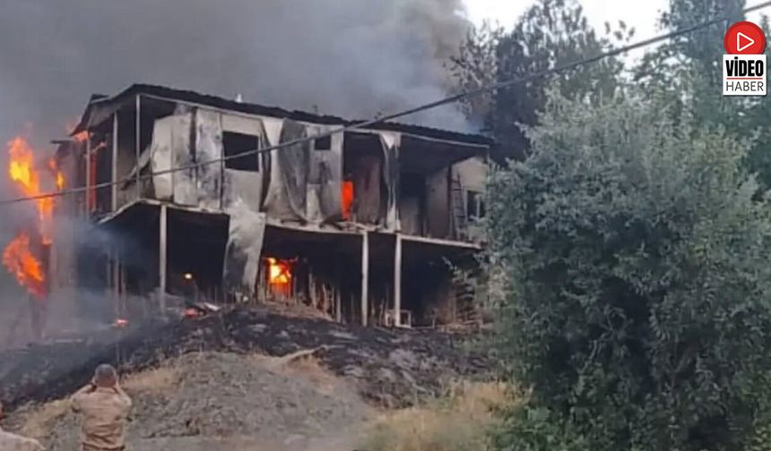 Kemah'ta Ev Yangını Paniği