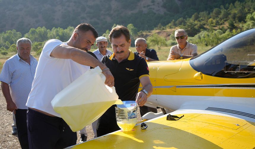Uçağı İle Geldiği Köyünden Yine Uçağı İle Ayrıldı