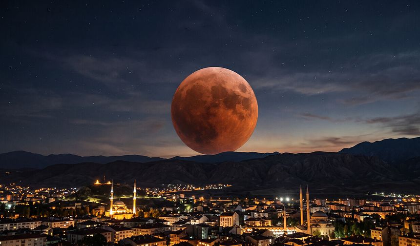 Erzincan'da Ay Bakır Kızılına Bürünecek