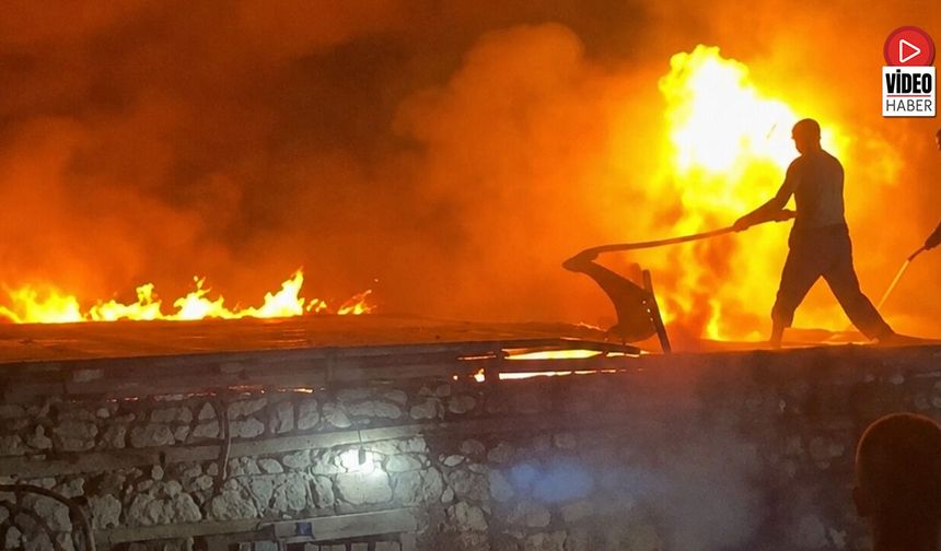 Erzincan'da Samanlık Alevlere Teslim Oldu