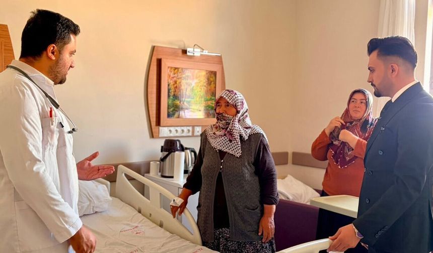 Tercan Devlet Hastanesi'nde Yatan Hastalar Ziyaret Edildi